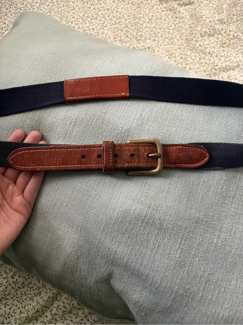 Tommy Hilfiger Vintage Style Belt Men’s Size 38 Navy Brown Leather Brass